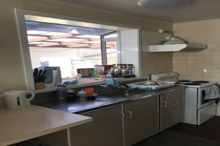 Photo of property in 76 California Drive, Totara Park, Upper Hutt, 5018