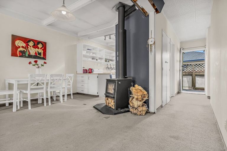 Photo of property in 2/807 Avenue Road East, Parkvale, Hastings, 4122