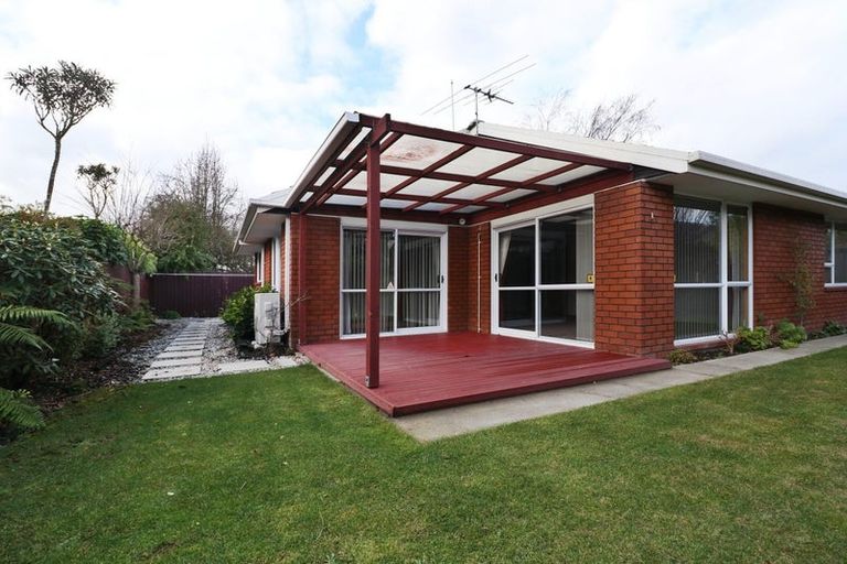 Photo of property in 1/51 Sturrocks Road, Redwood, Christchurch, 8051