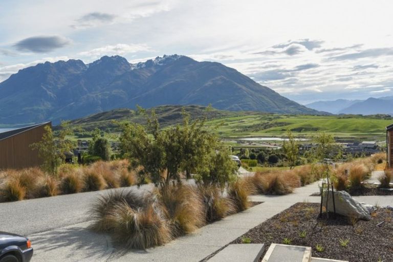 Photo of property in 21 Mckellar Drive, Jacks Point, Queenstown, 9371