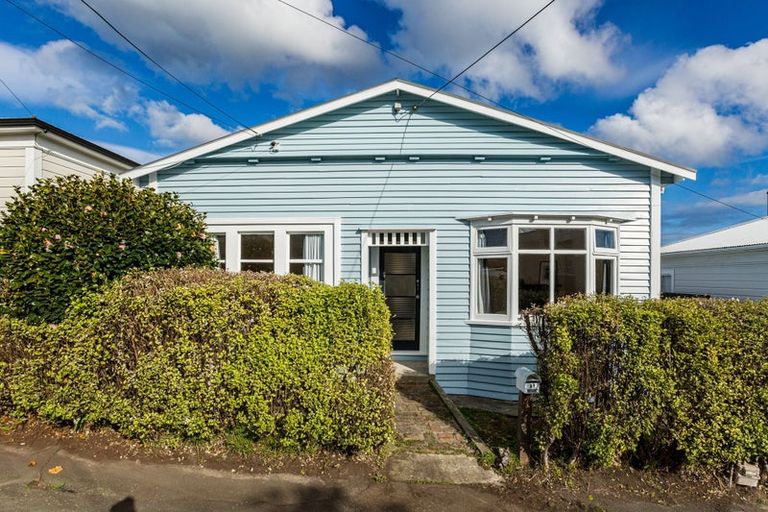 Photo of property in 11 Angus Avenue, Berhampore, Wellington, 6023