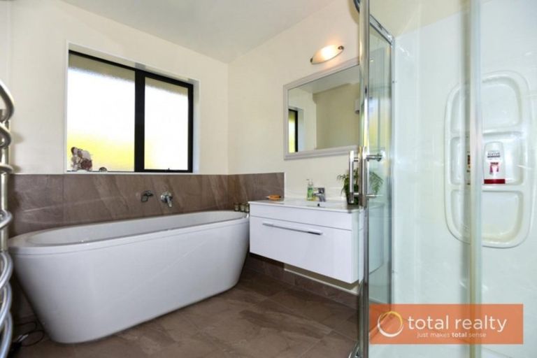 Photo of property in 21 Old Red Barn Road, Halswell, Christchurch, 8025