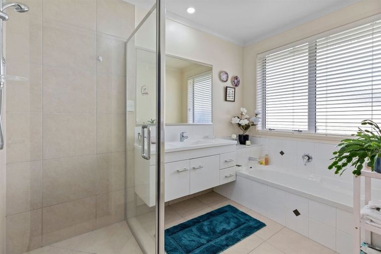 Photo of property in 91 Lakes Boulevard, Pyes Pa, Tauranga, 3112