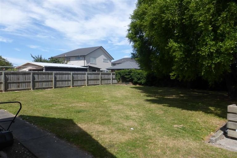 Photo of property in 32 Piko Crescent, Riccarton, Christchurch, 8041