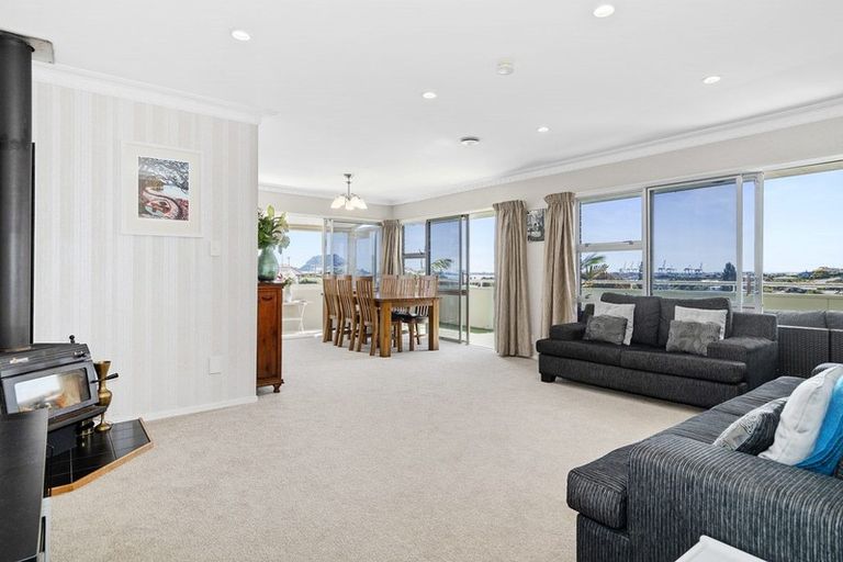 Photo of property in 42 Whitaker Street, Otumoetai, Tauranga, 3110