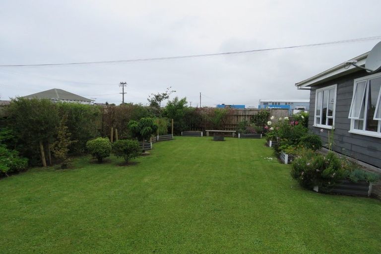 Photo of property in 104 Russell Street, Westport, 7825