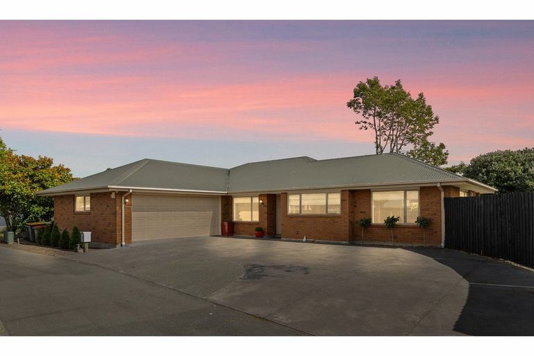 Photo of property in 3 Magnolia Lane, St Albans, Christchurch, 8052