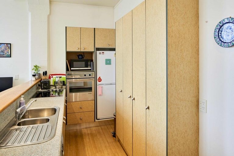 Photo of property in 10/37u Majoribanks Street, Mount Victoria, Wellington, 6011