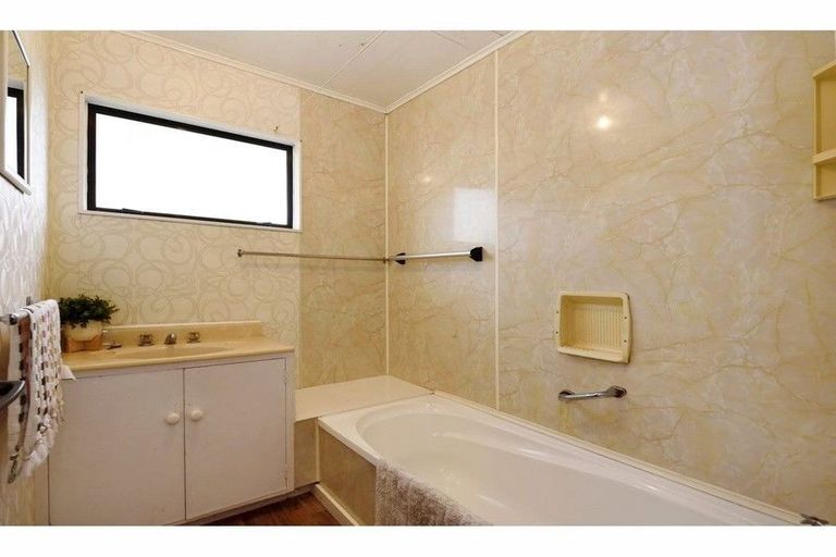 Photo of property in 2 Waimea West Road, Brightwater, 7022