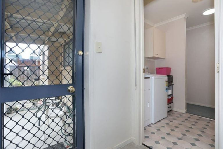 Photo of property in 92 Warwick Street, Feilding, 4702