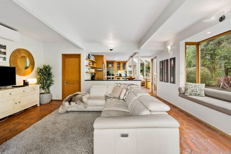 Photo of property in 50 Braemar Road, Castor Bay, Auckland, 0620
