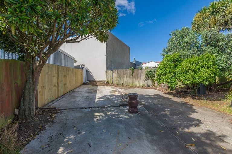 Photo of property in 49 Maunsell Street, Woolston, Christchurch, 8023