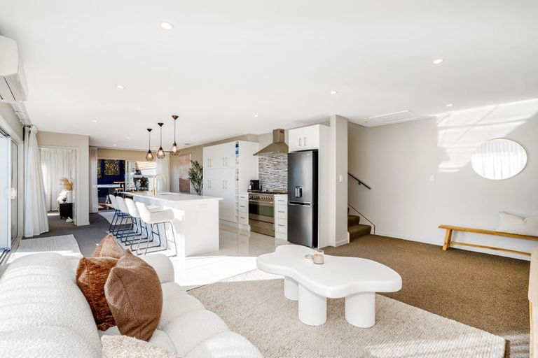 Photo of property in 48 Endeavour Drive, Whitby, Porirua, 5024