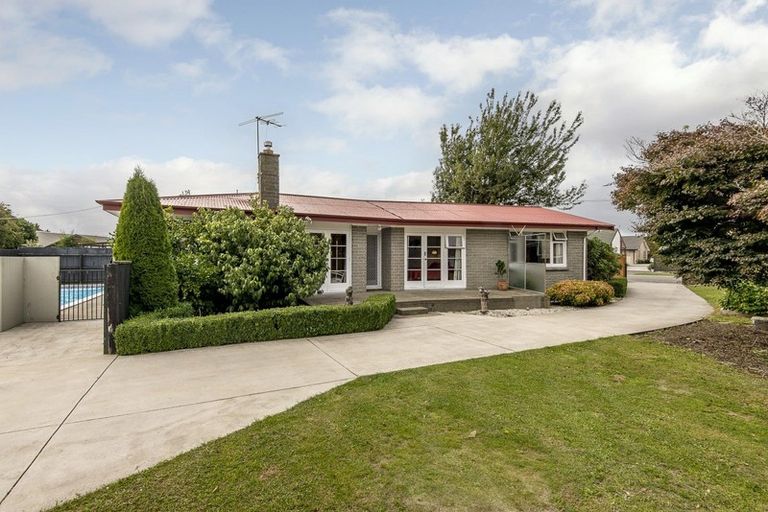 Photo of property in 77 Veitches Road, Casebrook, Christchurch, 8051