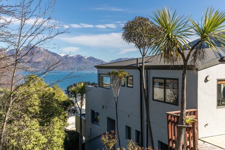 Photo of property in 20b Manchester Place, Queenstown, 9300