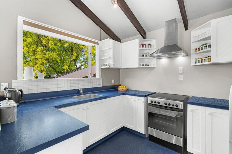 Photo of property in 18 Townshend Crescent, Halswell, Christchurch, 8025