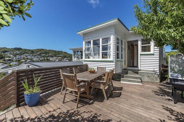 Photo of property in 14 Ribble Street, Island Bay, Wellington, 6023