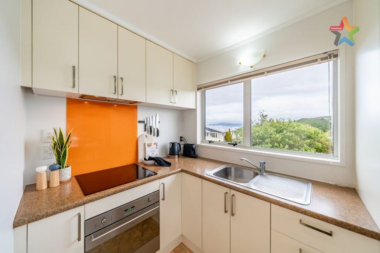 Photo of property in 49 Cypress Drive, Maungaraki, Lower Hutt, 5010