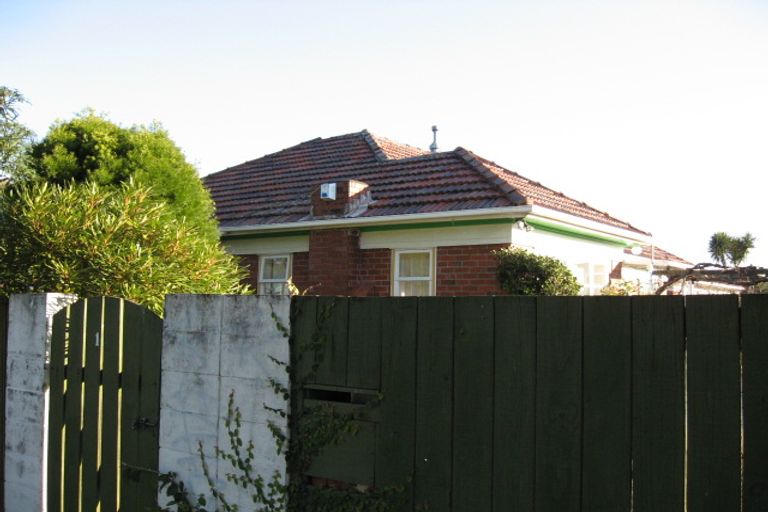 Photo of property in 14 Malone Road, Waterloo, Lower Hutt, 5011