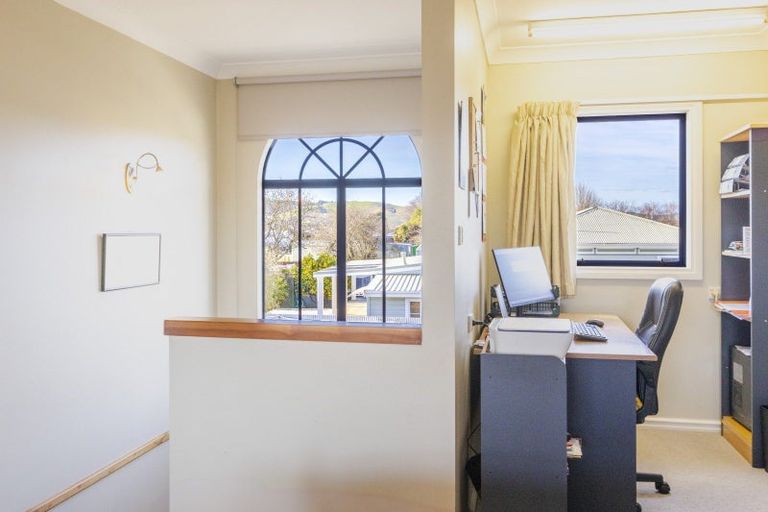 Photo of property in 20 Bennett Street, Waipawa, 4210