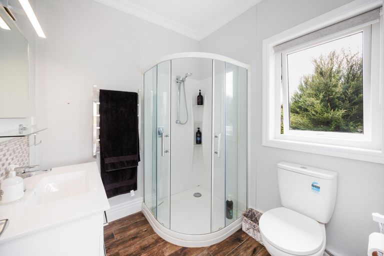 Photo of property in 52 Highland View Drive, Tokomaru, Palmerston North, 4474