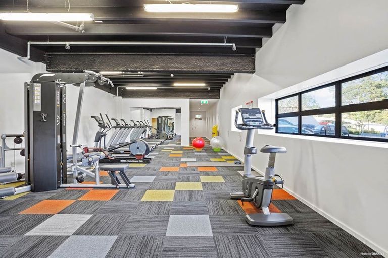Photo of property in 7e/30 Westward Ho, Glen Eden, Auckland, 0602