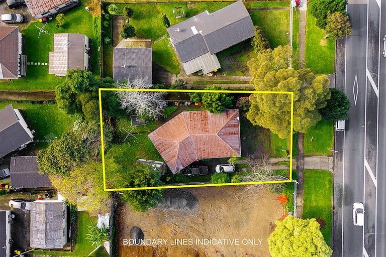 Photo of property in 593 Massey Road, Mangere, Auckland, 2022