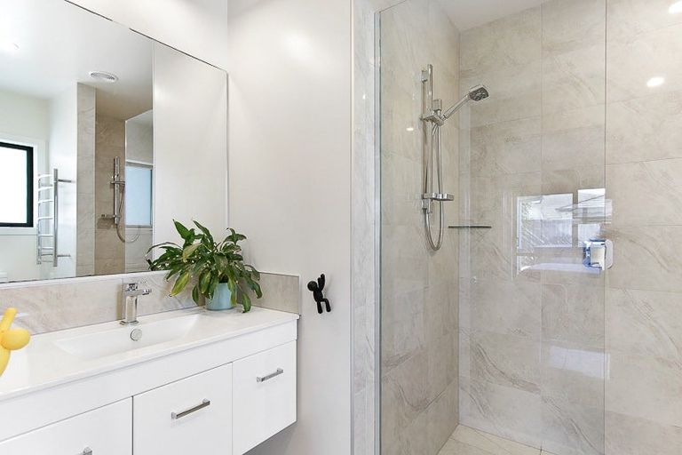 Photo of property in 17 Story Street, Foxton Beach, Foxton, 4815