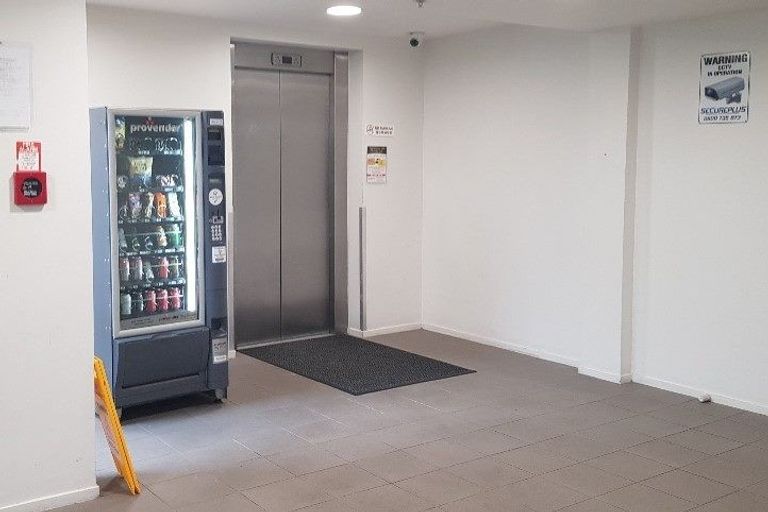 Photo of property in 5c/17 Crown Lynn Place, New Lynn, Auckland, 0600