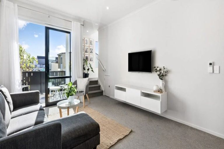 Photo of property in 13 Onekiritea Road, Hobsonville, Auckland, 0616