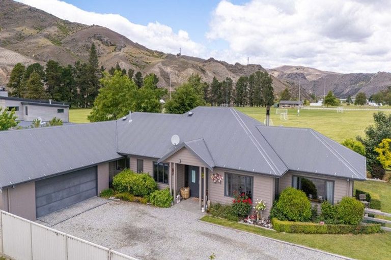 Photo of property in 3 Sunhaven Cove, Cromwell, 9310