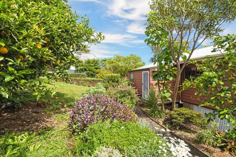 Photo of property in 33 Mellsop Avenue, Waiuku, 2123