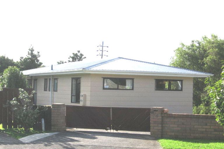 Photo of property in 26 Imperial Place, Henderson, Auckland, 0612