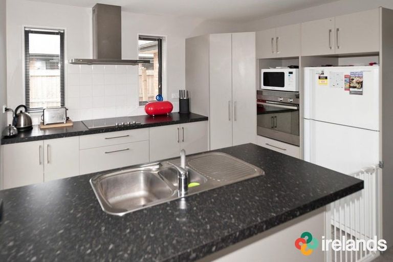 Photo of property in 1 Duggan Close, Rolleston, 7614