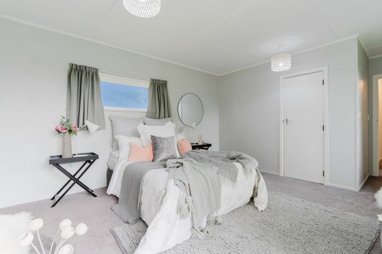 Photo of property in 21 Augustus Street, Carterton, 5713