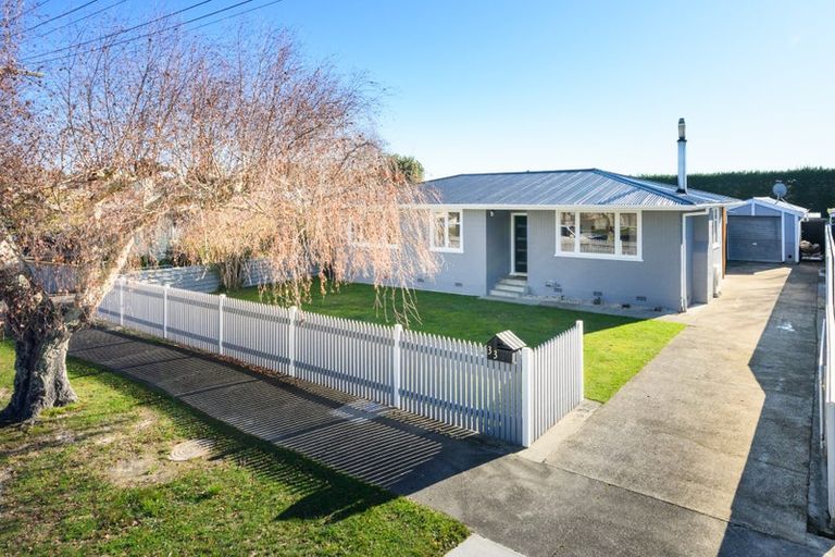 Photo of property in 33 Benmore Avenue, Cloverlea, Palmerston North, 4412