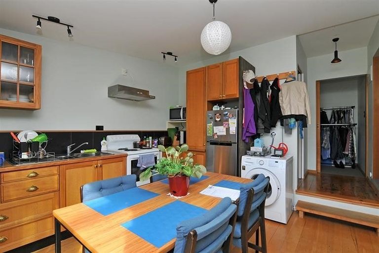 Photo of property in 1 Overtoun Terrace, Hataitai, Wellington, 6021