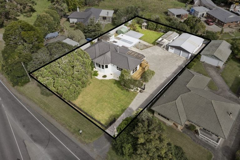 Photo of property in 877 Papakura-clevedon Road, Papakura, 2582