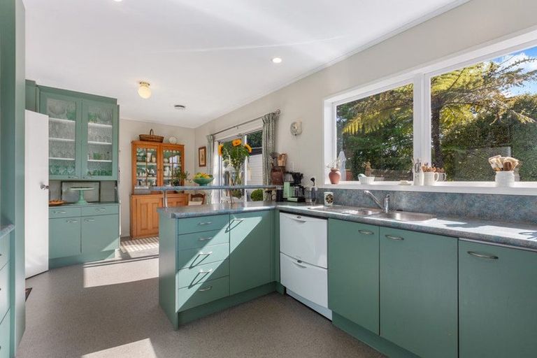 Photo of property in 8 Katarina Grove, Tawa, Wellington, 5028