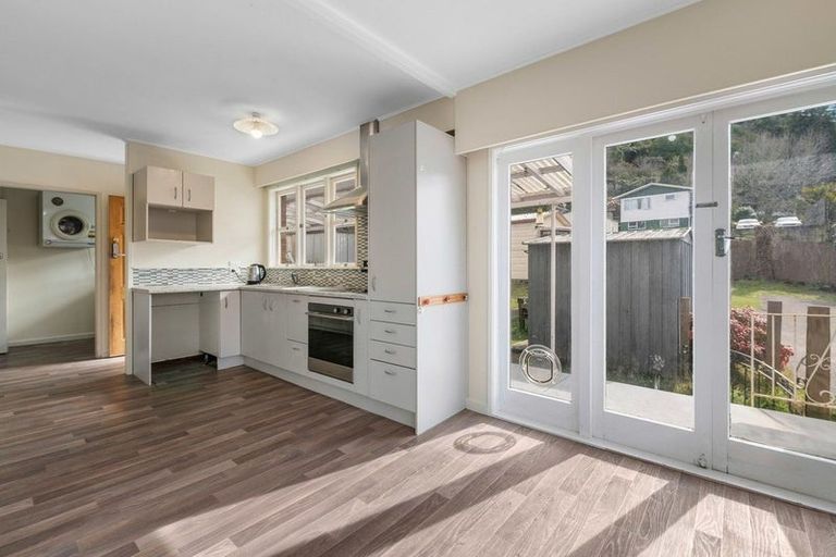 Photo of property in 13 Gordon Road, Western Heights, Rotorua, 3015