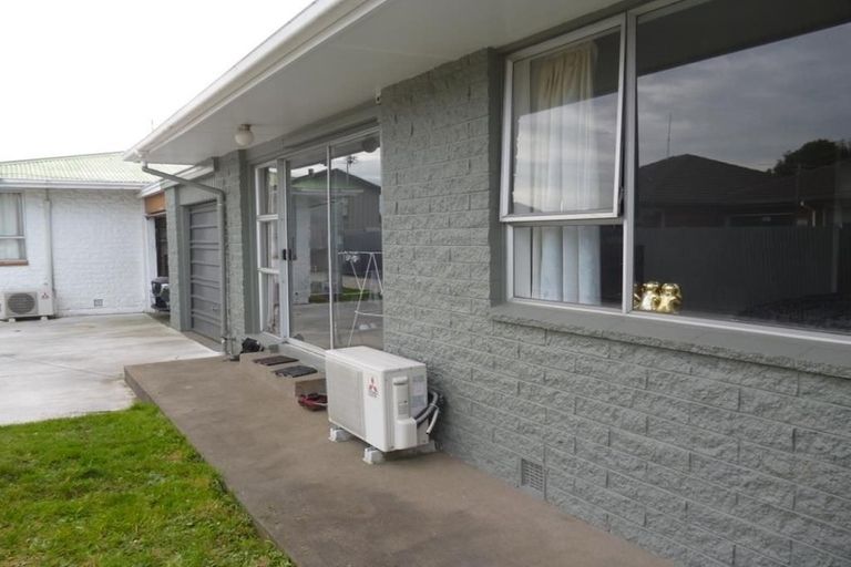 Photo of property in 2/32 Lyndon Street, Riccarton, Christchurch, 8041