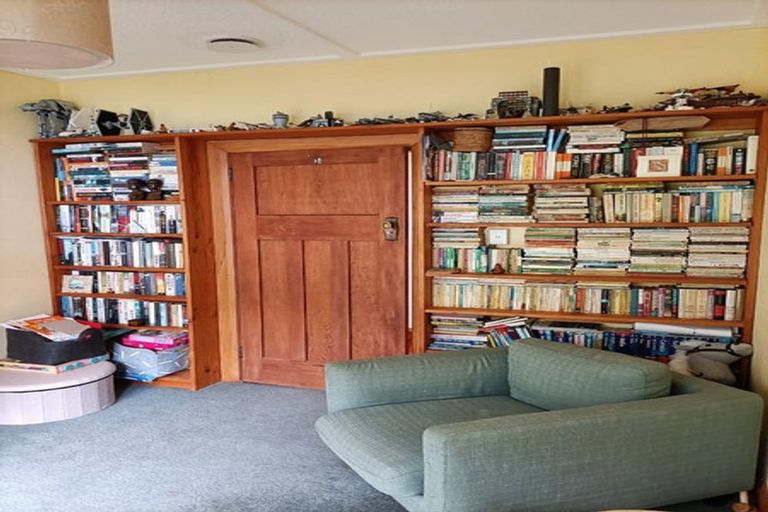 Photo of property in 121 Barnard Street, Wadestown, Wellington, 6012