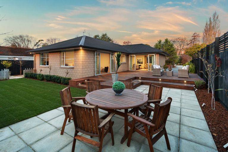 Photo of property in 243a Ashgrove Terrace, Somerfield, Christchurch, 8024