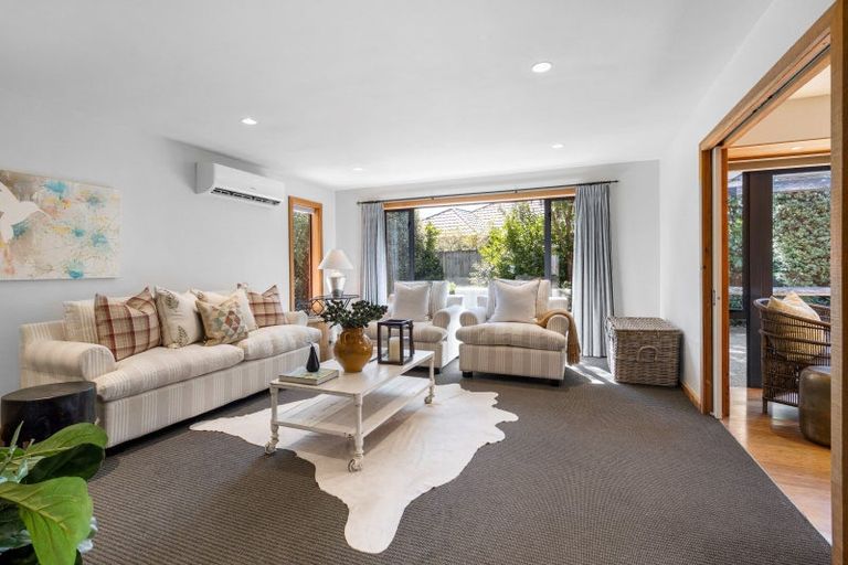 Photo of property in 12 John Morel Place, Parklands, Christchurch, 8083