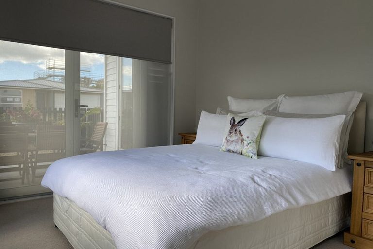 Photo of property in 2 Toka Lane, Red Beach, 0932