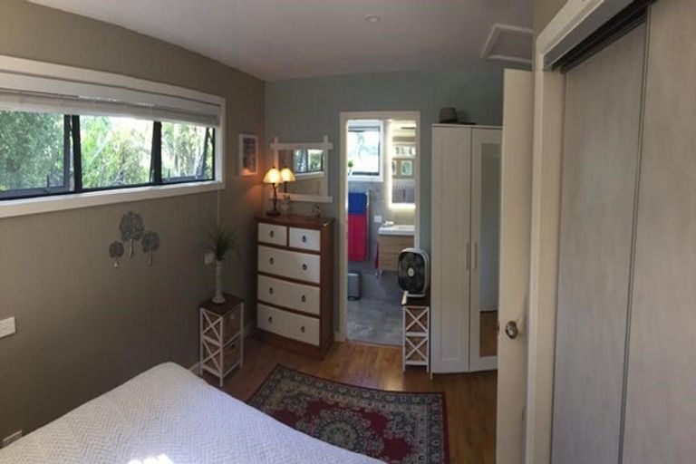 Photo of property in 51 Tainui Road, Titirangi, Auckland, 0604