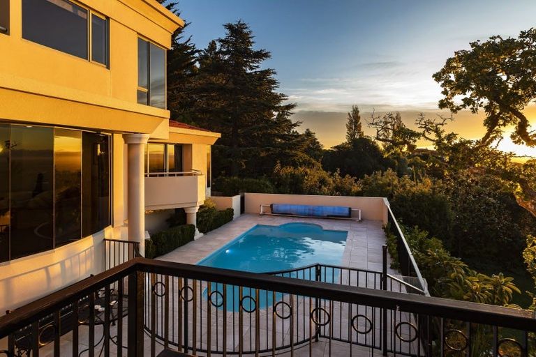 Photo of property in 34 Harry Ell Drive, Cashmere, Christchurch, 8022