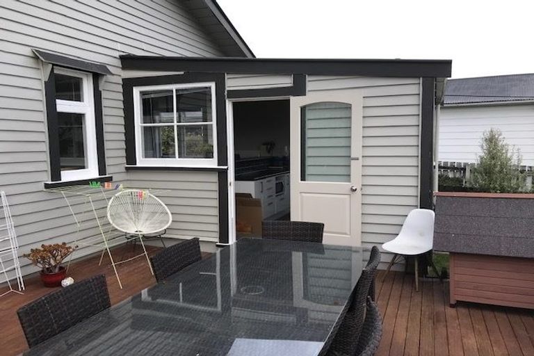 Photo of property in 28 Matenga Street, Waikanae, 5036
