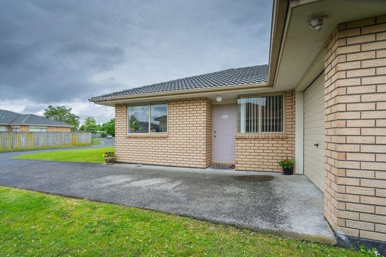 Photo of property in 41 Scotts Field Drive, Takanini, 2112