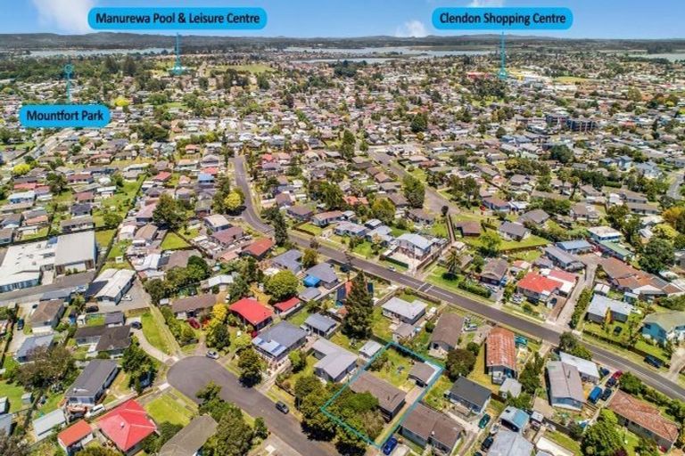 Photo of property in 13 Carbery Place, Manurewa, Auckland, 2102